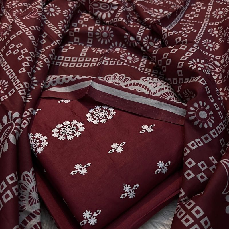 Bareezy 3PC Embroidered Lawn Cotton Suit – Maroon | Digital Printed Dupatta