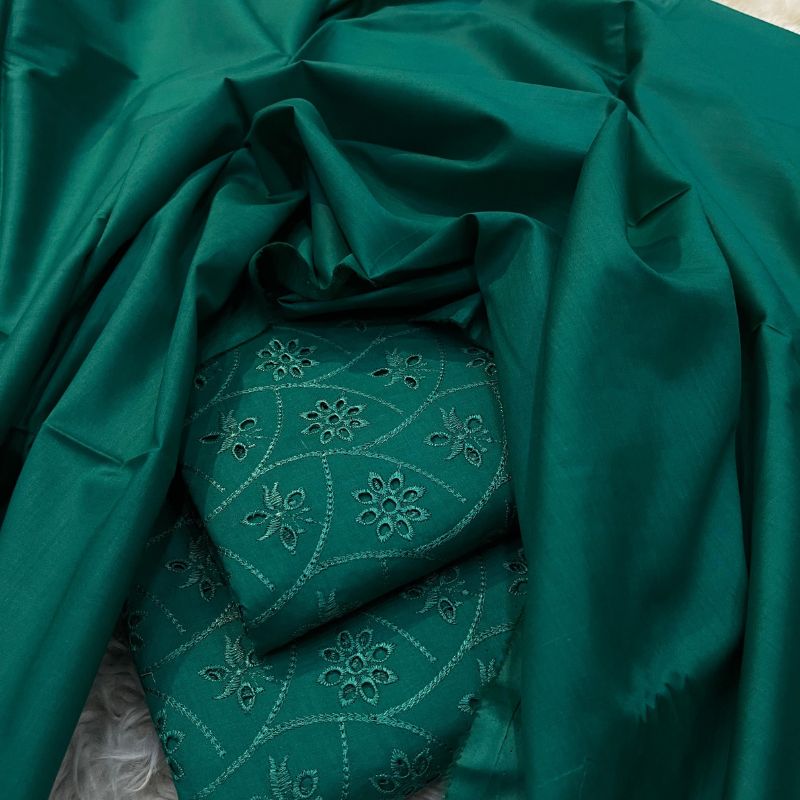 Bareezy 2PC Pure Lawn Chikankari Suit – Emerald Green