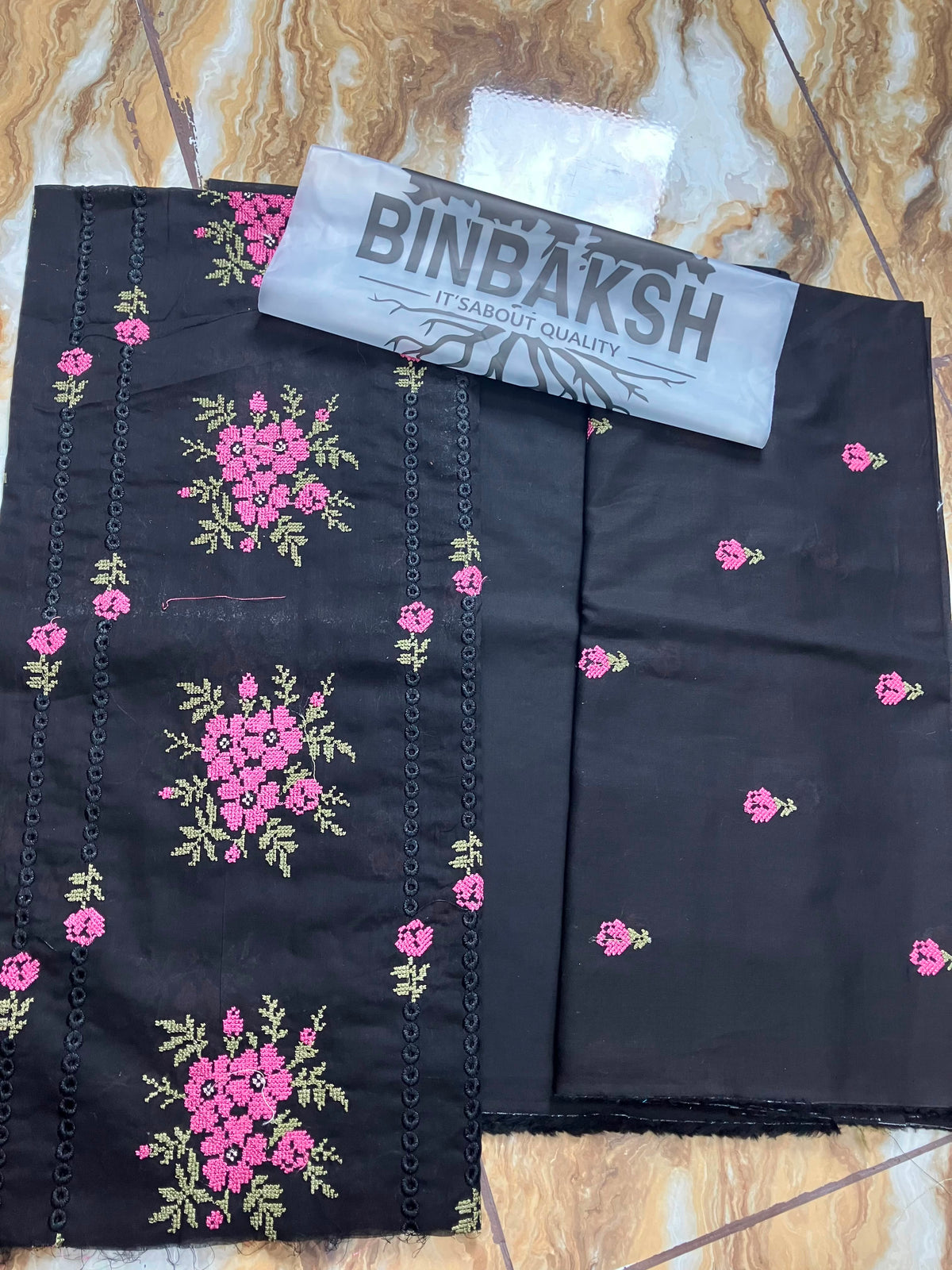 Luxury 2 Piece Thread Embroidered Lawn Unstitched Suit