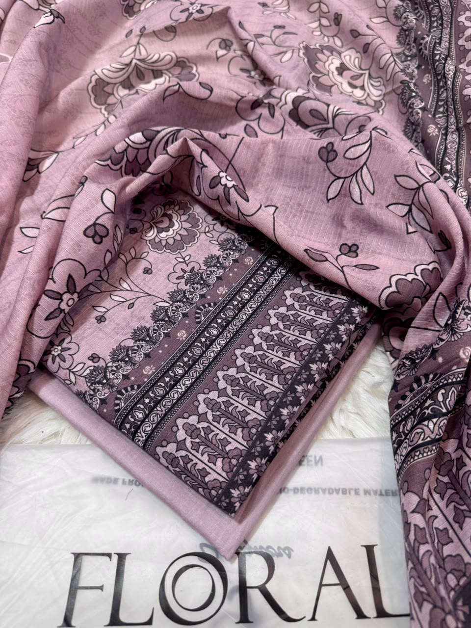✨ Floral Bana Dora Lawn 3PC 🌸
