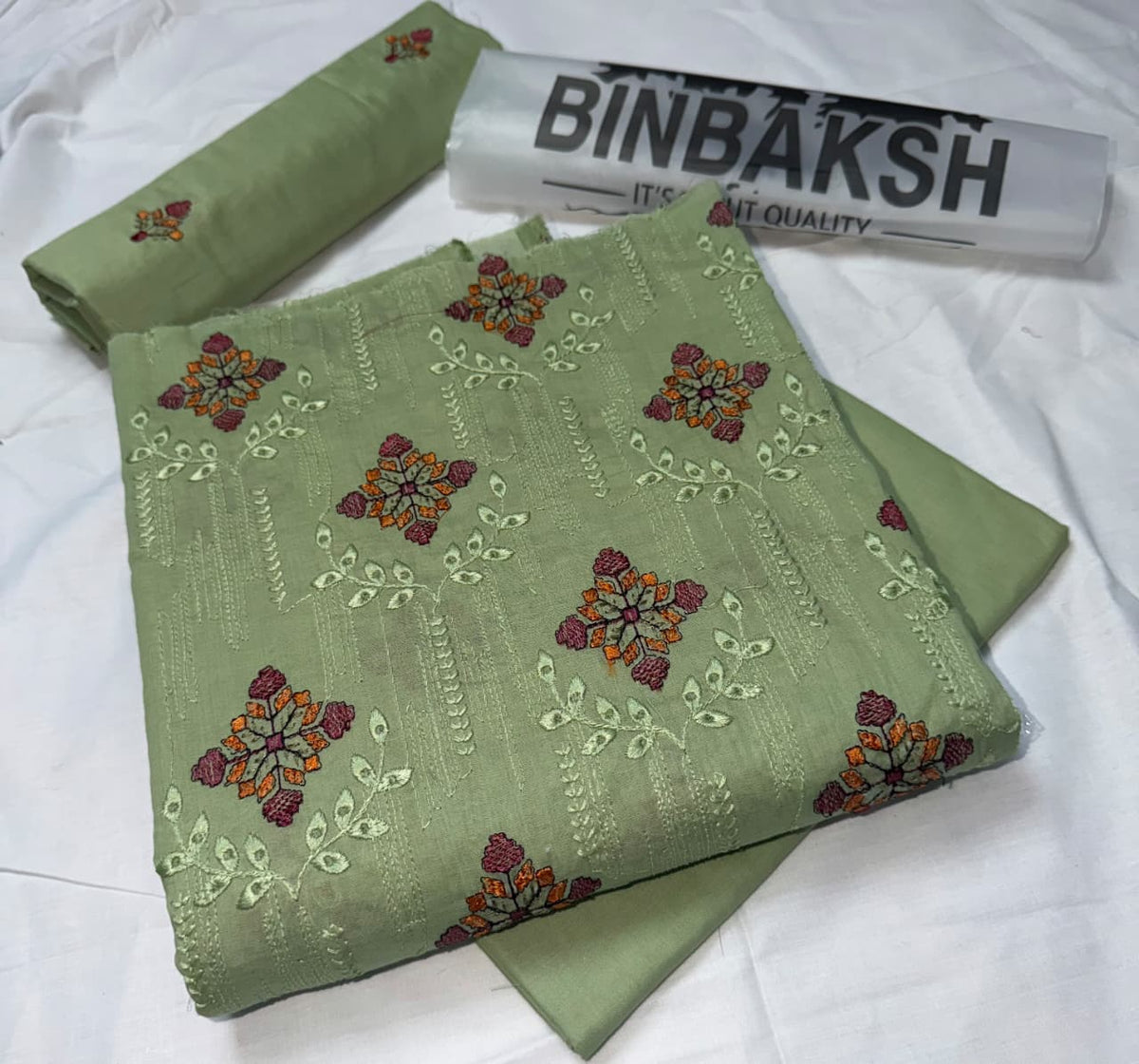 Luxury 2 Piece Thread Embroidered Lawn Unstitched Suit