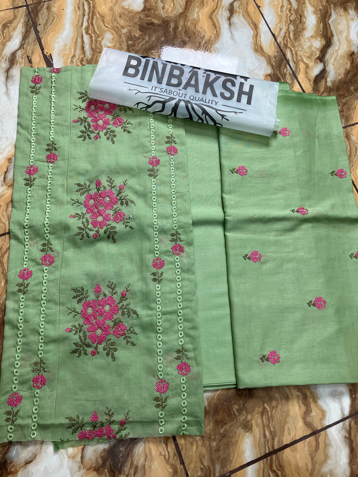 Luxury 2 Piece Thread Embroidered Lawn Unstitched Suit