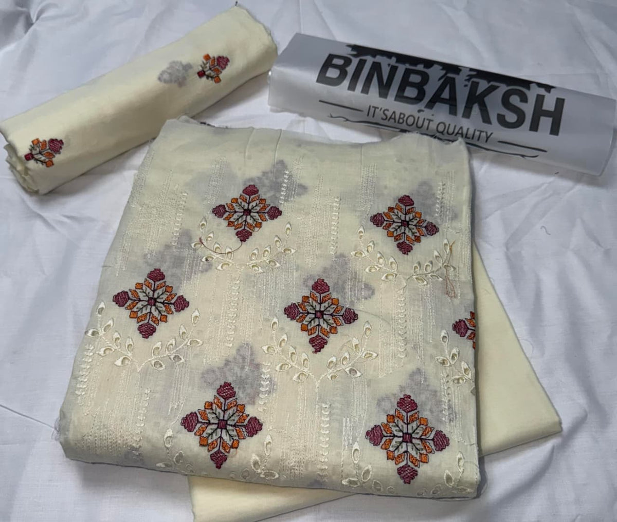 Luxury 2 Piece Thread Embroidered Lawn Unstitched Suit