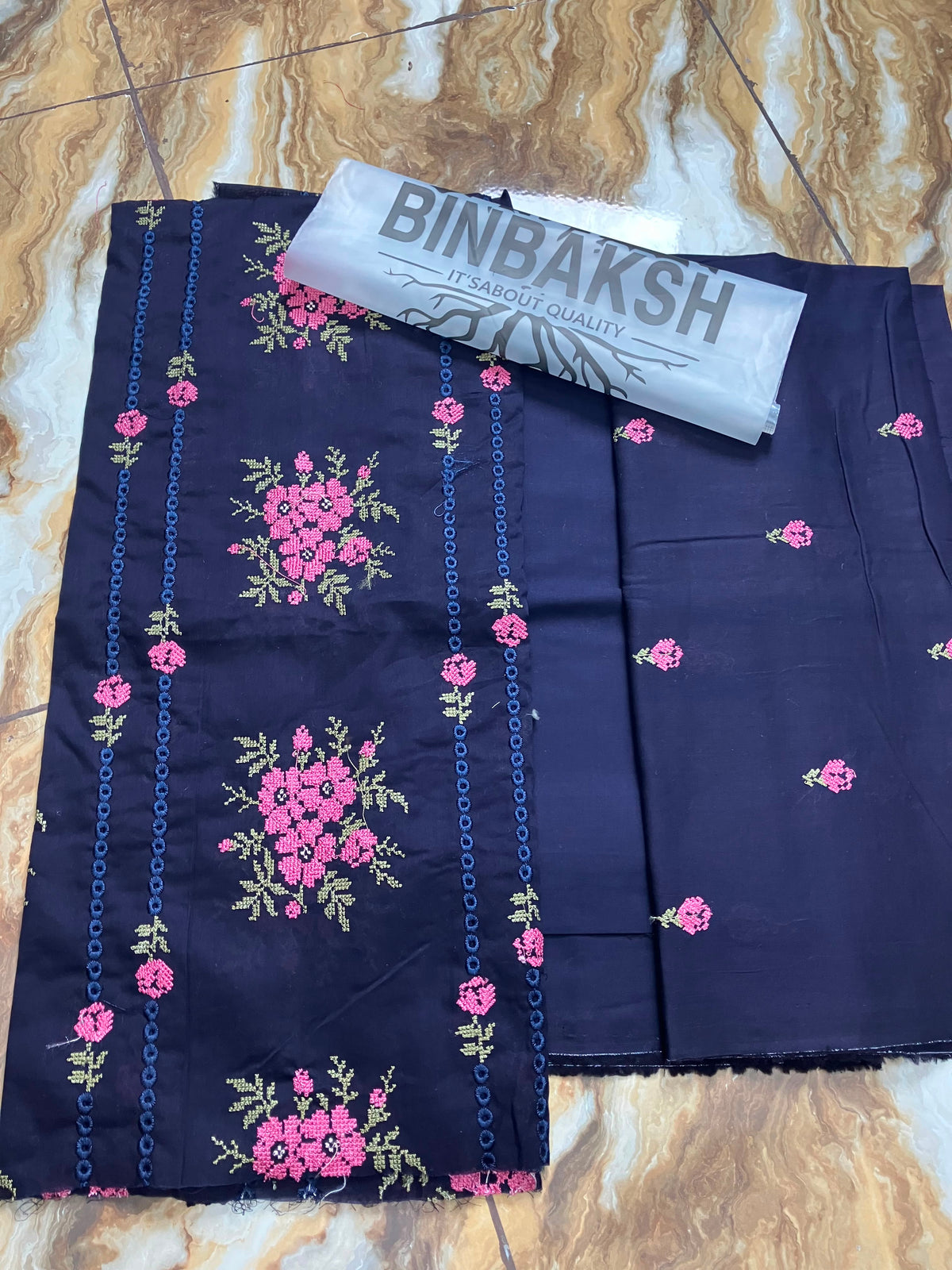 Luxury 2 Piece Thread Embroidered Lawn Unstitched Suit